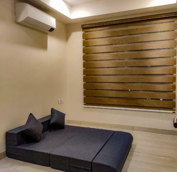 هتل Rr Mount Elite Suites