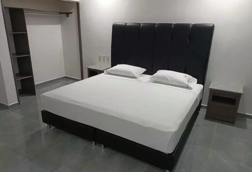 Hotelli Y Villas Costa Del Sol