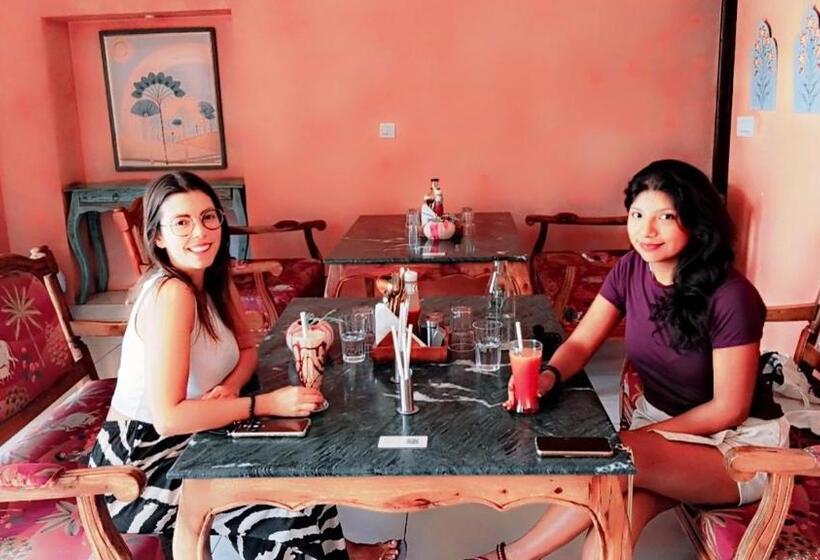 پانسیون Baari The House Of Fusion