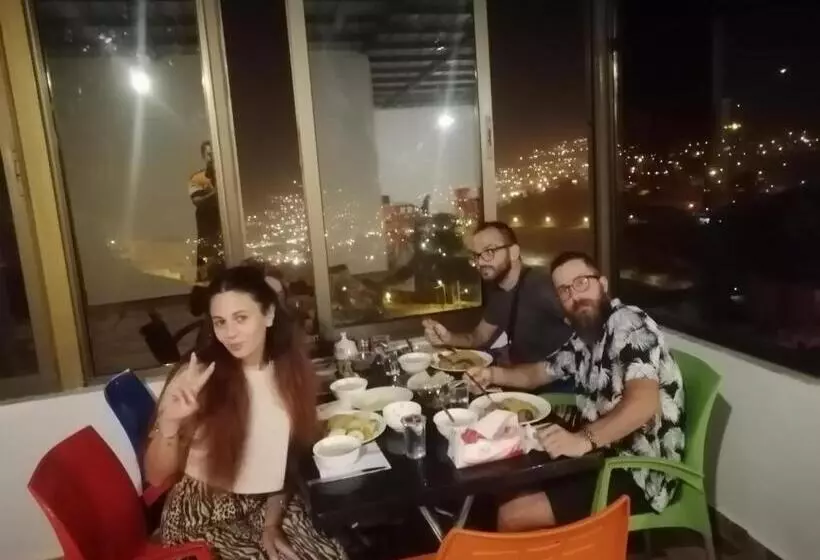 پانسیون The Stunning View