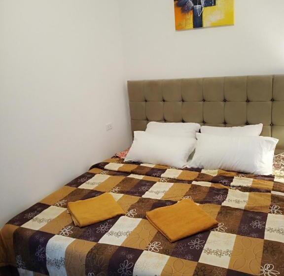 پانسیون The Stunning View