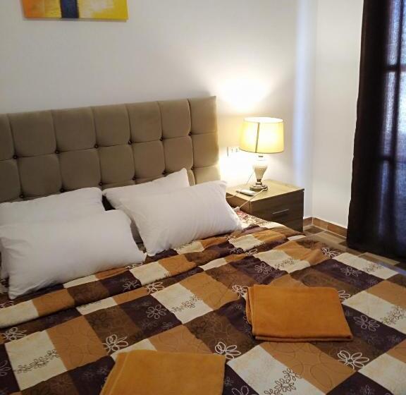 پانسیون The Stunning View