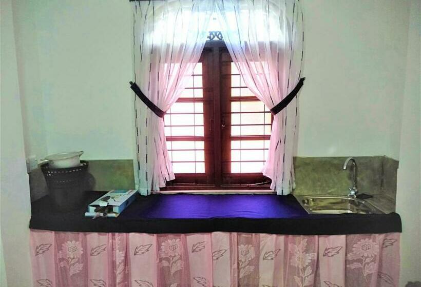 פנסיון Sri Viman Villa