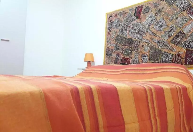 پانسیون The Twins Rooms In Trapani 2