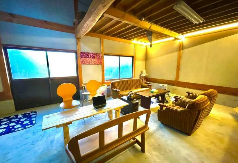 هاستل 自然豊かな隠れ家ゲストハウス和村nagomura