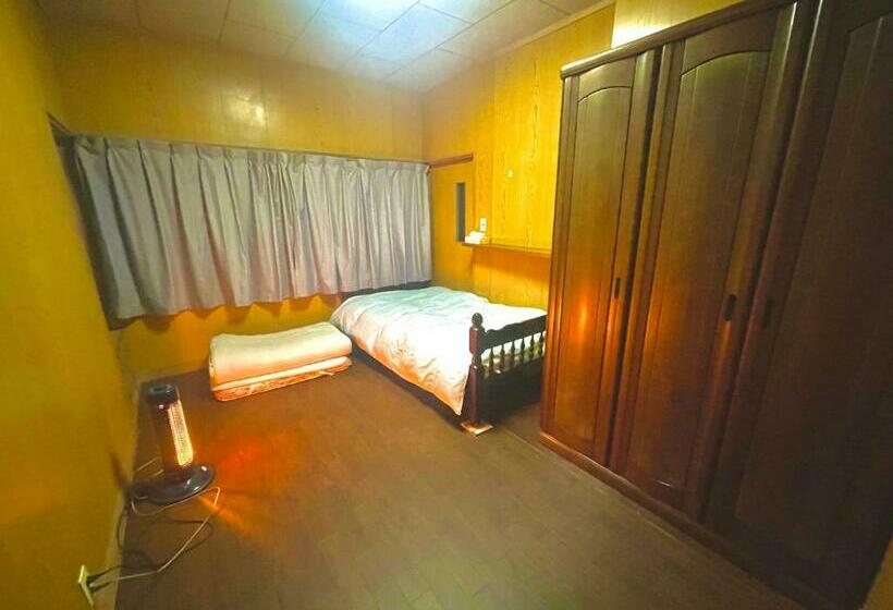 هاستل 自然豊かな隠れ家ゲストハウス和村nagomura