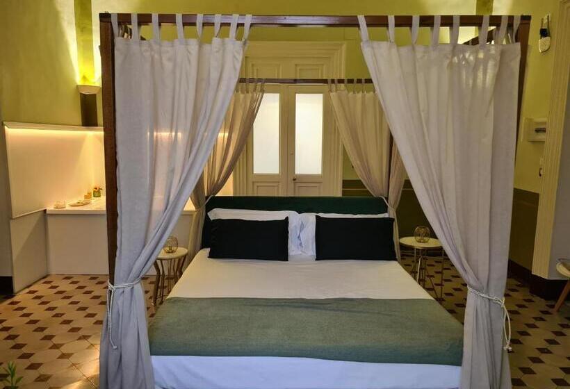 تختخواب و صبحانه Toscano Palace Luxury Rooms Catania