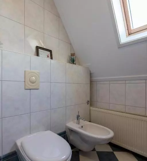 Aamiaismajoitus (B&B) Villa Giethoorn Steenwyck