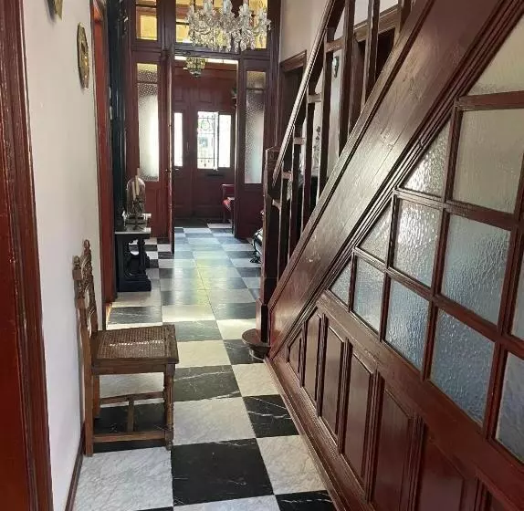 Aamiaismajoitus (B&B) Villa Giethoorn Steenwyck