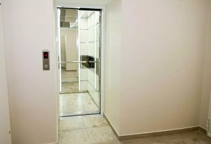 Hotelli роял шумен