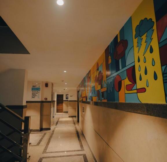 호텔 Clarks Inn Express , Dehradun