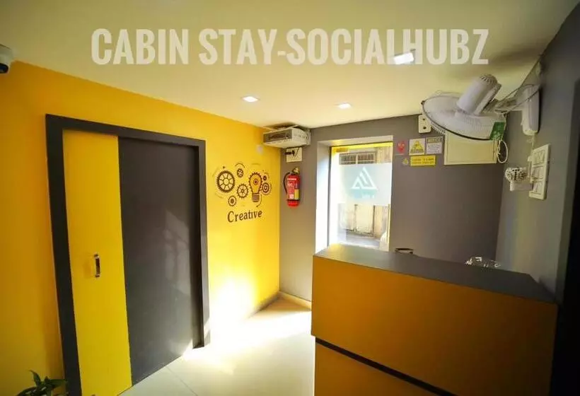Kapselihotelli Cabin Stay Marol The Hubz