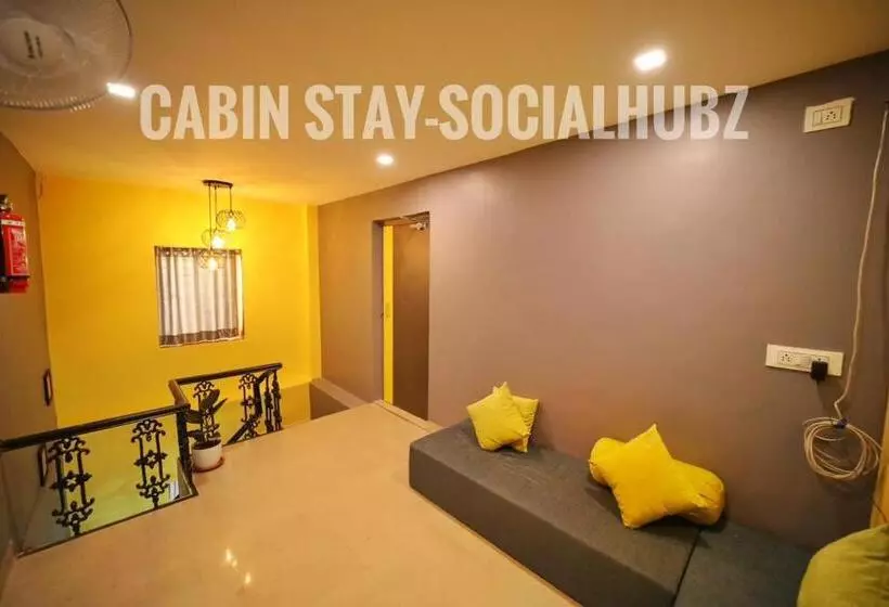 Kapselihotelli Cabin Stay Marol The Hubz