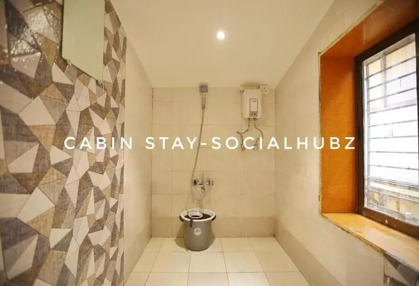Kapselihotelli Cabin Stay Marol The Hubz