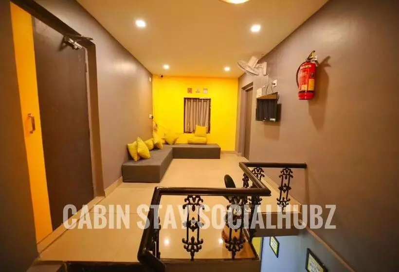 Kapselihotelli Cabin Stay Marol The Hubz