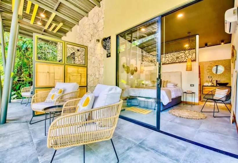 Hotelli Exôtico Beach & Rooms