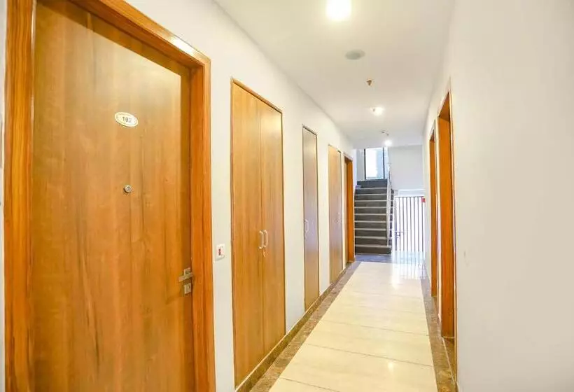 Fabhotel Indirapuram By Sbg, Near Sec 62 Noida