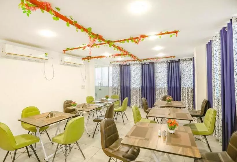 Fabhotel Indirapuram By Sbg, Near Sec 62 Noida