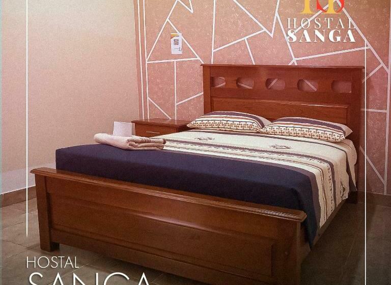 هتل Hostal Sanga