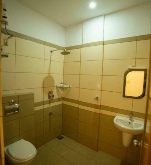 בית מלון כפרי Opm Inn