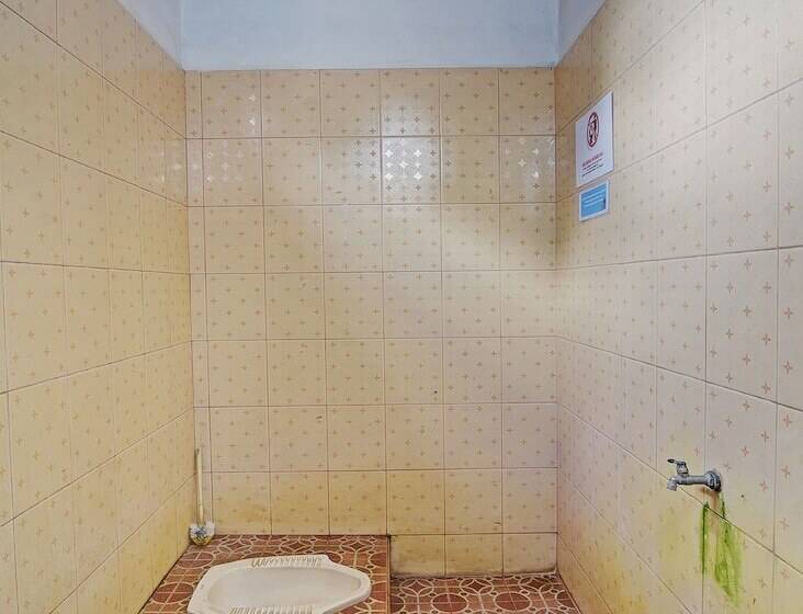 בית מלון כפרי Oyo 92041  Borneo