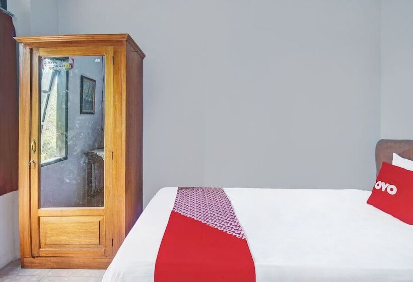 בית מלון כפרי Oyo 92041  Borneo