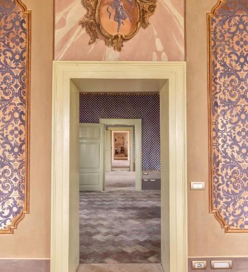 酒店 Palazzo Montanari Art & Wine Luxury Apartments