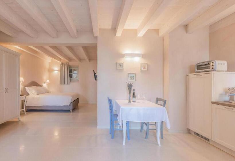 酒店 Palazzo Montanari Art & Wine Luxury Apartments