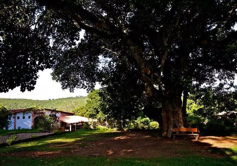 Hotelli Pousada E Camping Lumiar