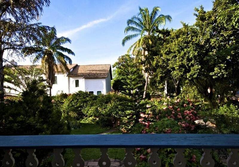 Hôtel Pousada E Camping Lumiar