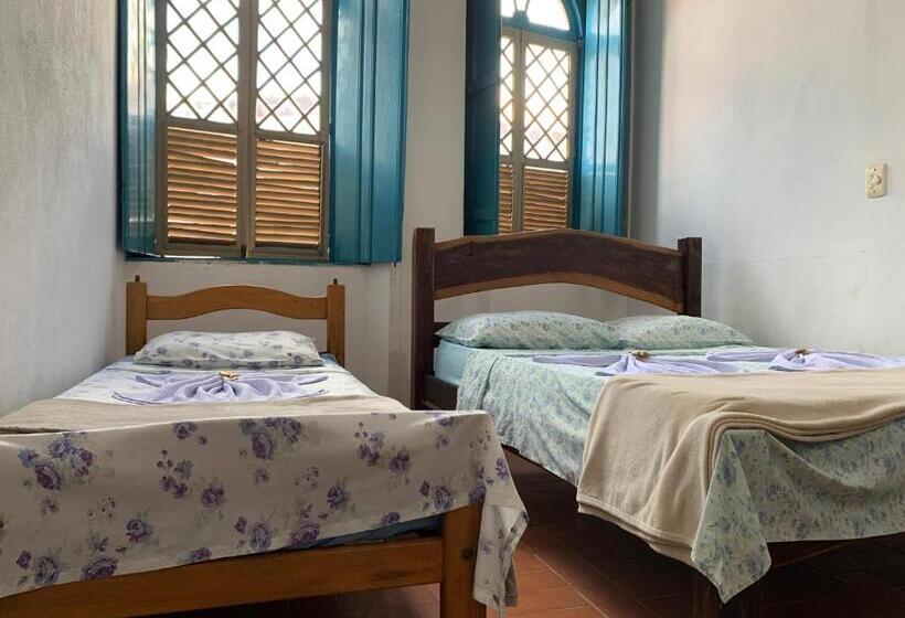 Hôtel Pousada E Camping Lumiar