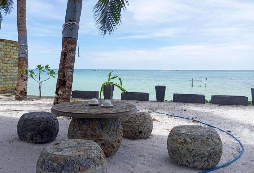 בית מלון כפרי Watuduya Resort By The Lavana