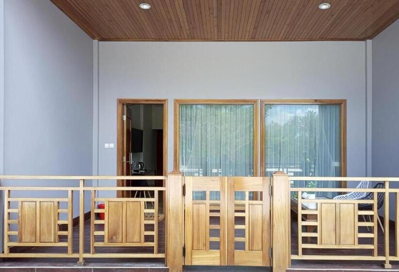 בית מלון כפרי Watuduya Resort By The Lavana