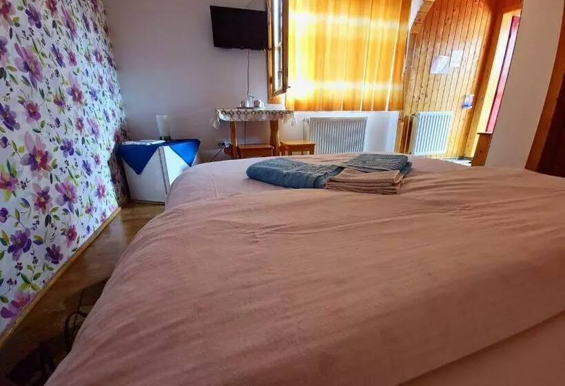 پانسیون Casa Lav