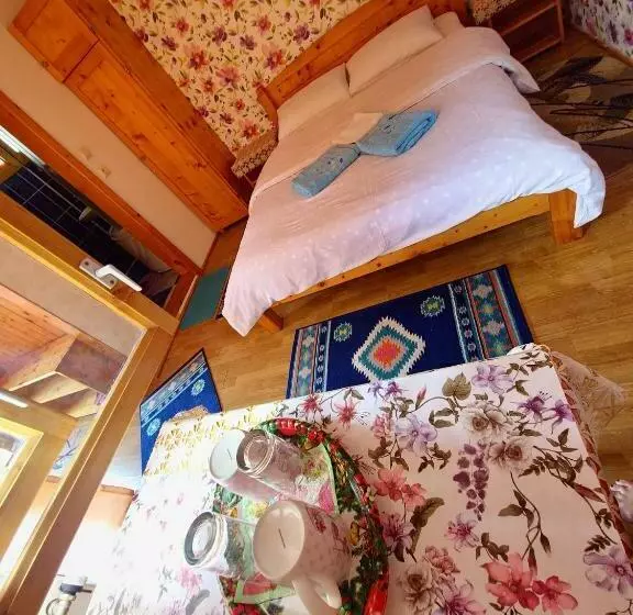 پانسیون Casa Lav