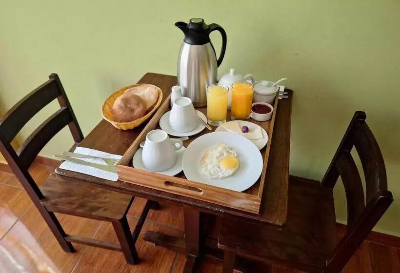 پانسیون Chaska Valle Inn