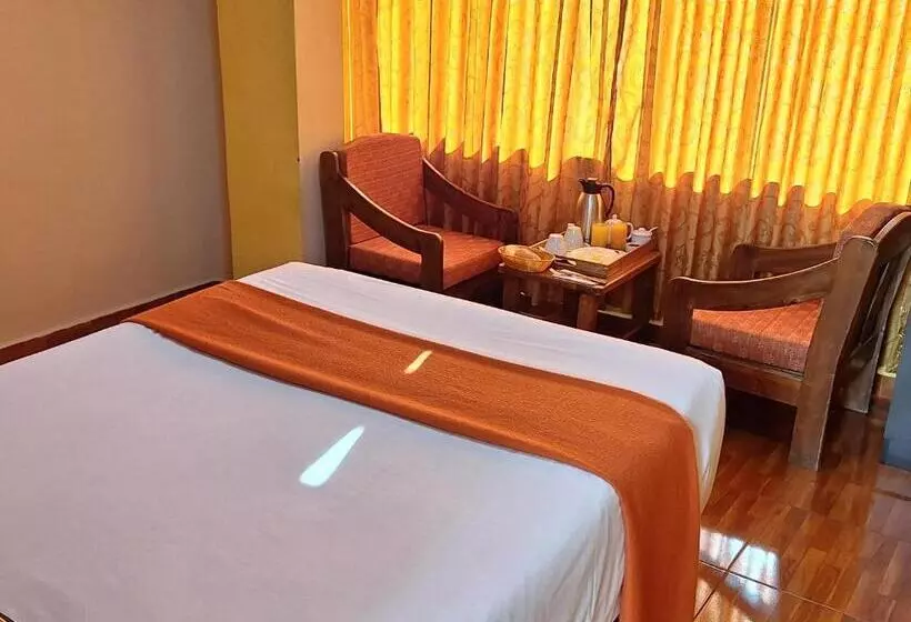 پانسیون Chaska Valle Inn