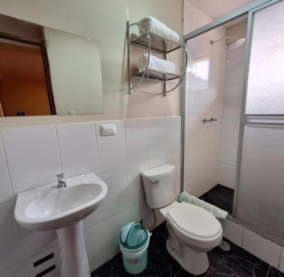 بنسيون Chaska Valle Inn