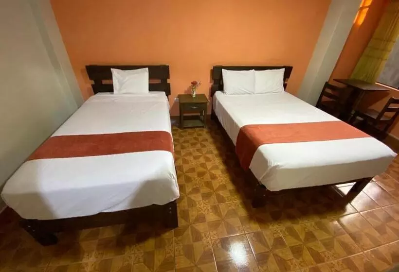 پانسیون Chaska Valle Inn