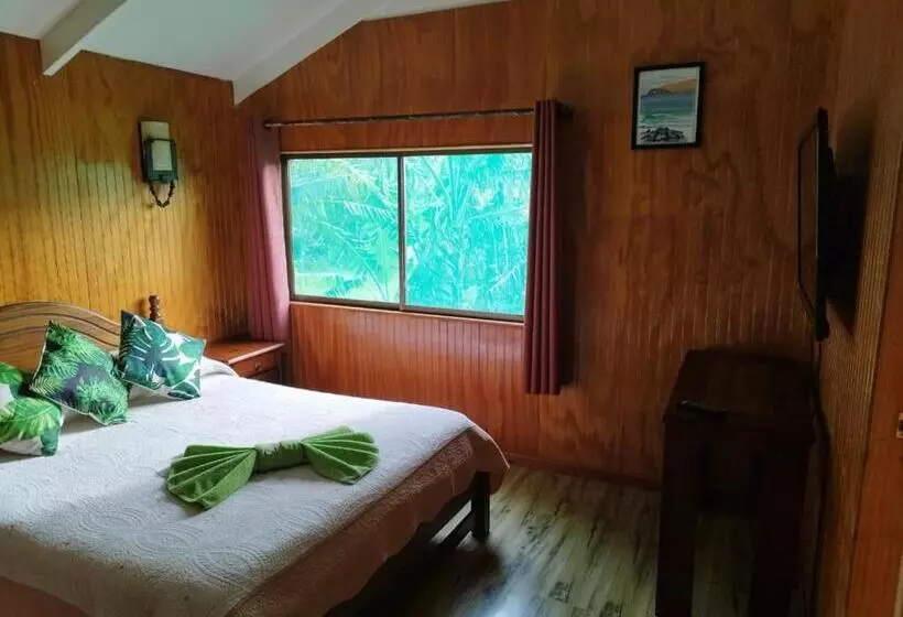 Majatalo Hostal Avareipua