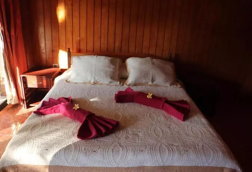 Majatalo Hostal Avareipua