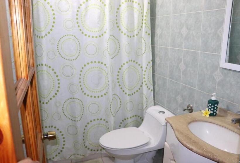 Pension Hostal Avareipua