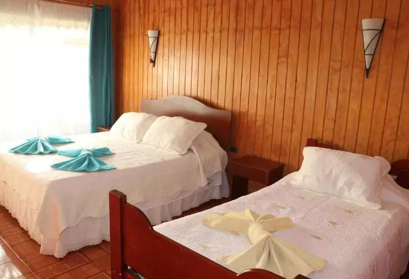 Majatalo Hostal Avareipua