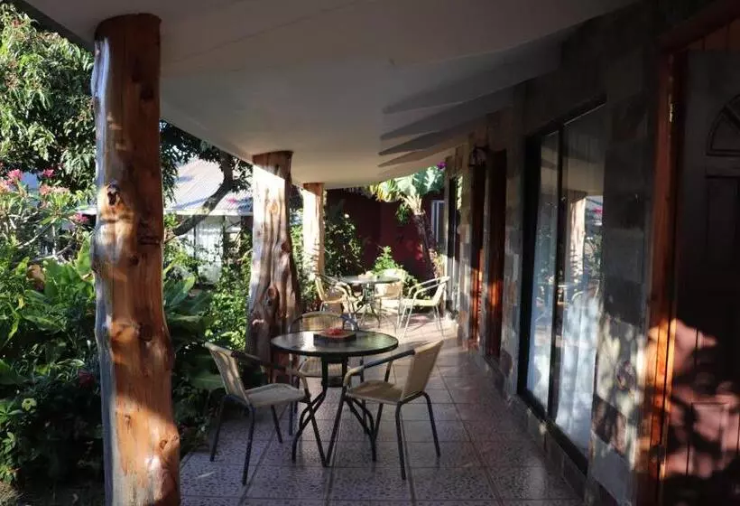 Majatalo Hostal Avareipua