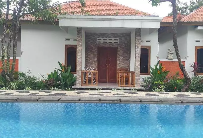 ペンション Kristal Garden