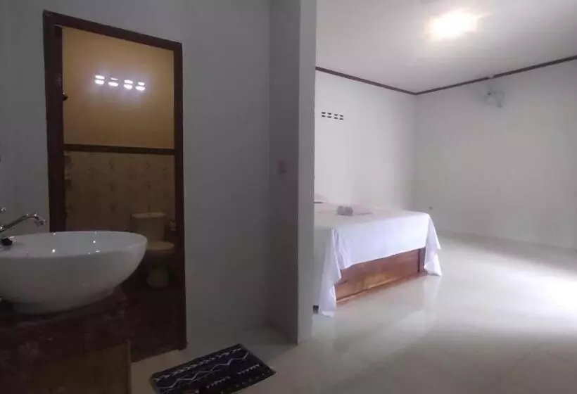 ペンション Kristal Garden