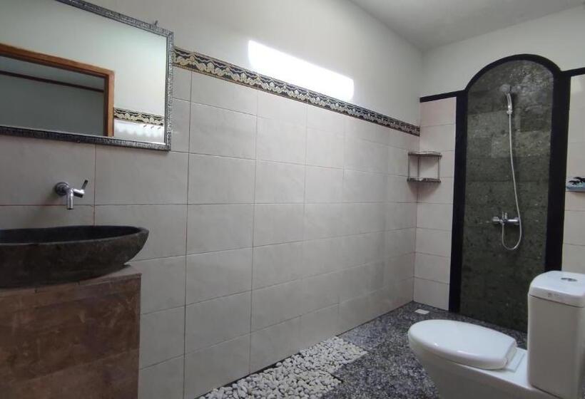 Пансион Kristal Garden