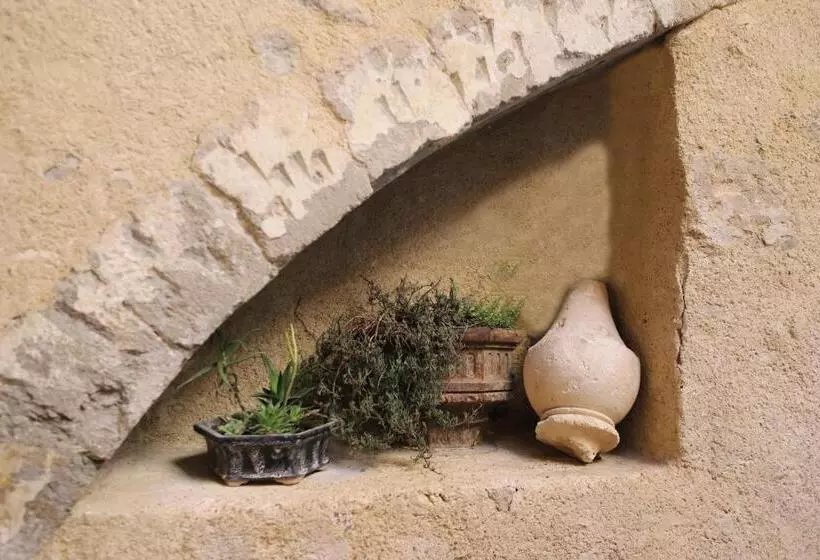 Majatalo La Casa De Boulbon