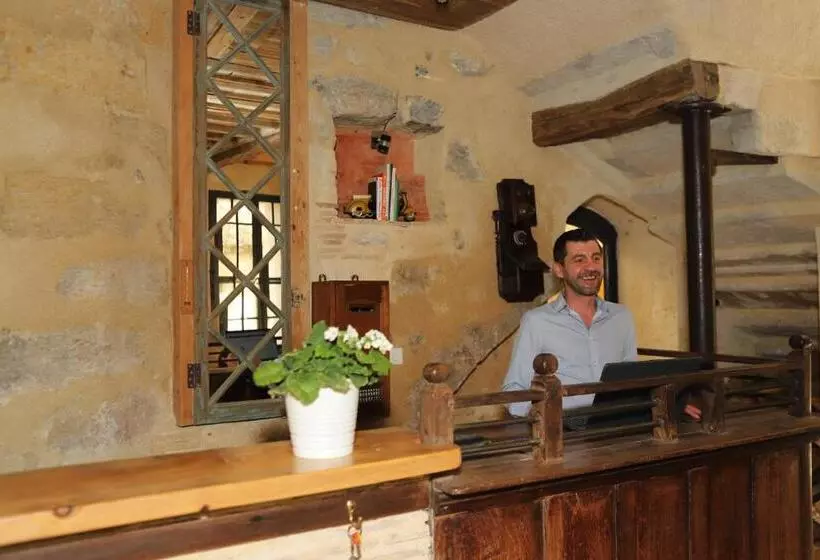 Majatalo La Casa De Boulbon