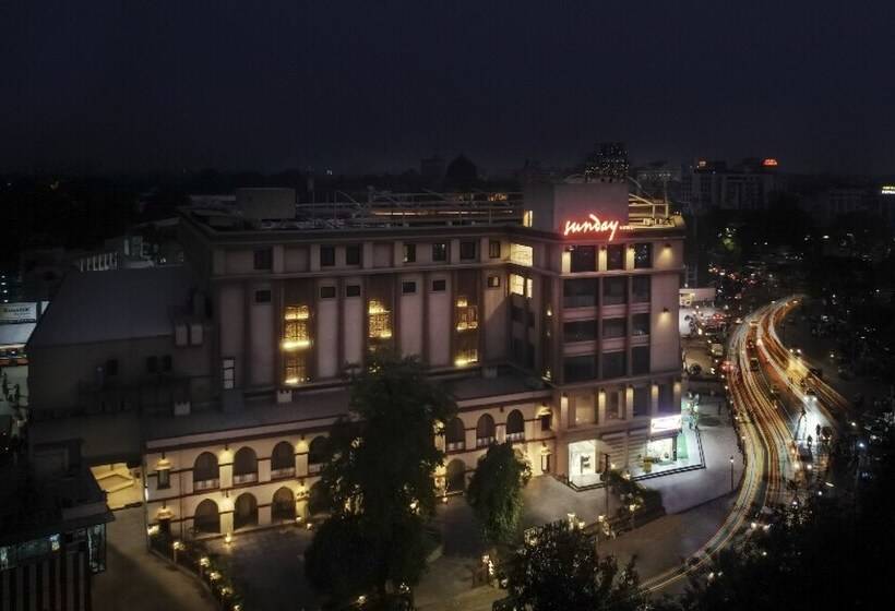 Sunday Hotel Vadodara